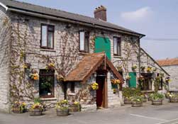 The Two Brewers B&B,  Street